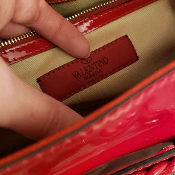 Valentino RED hand bag lacquer histore NEW - Picture 5 of 15